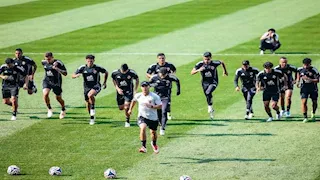 "لخوض معسكره التحضيري".. برنامج الأهلي قبل السفر إلى تونس 