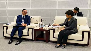 وزير الاستثمار يشارك بفعاليات المنتدى الاقتصادي العالمي بالصين 