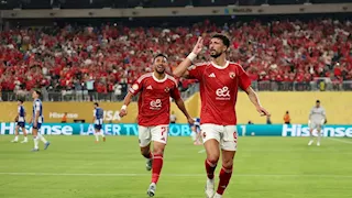"منذ 62 عاما".. وسام أبو علي يعادل رقم بيليه التاريخي أمام الأندية الأوروبية