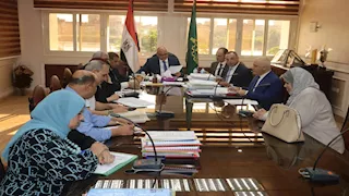 لشغل الوظائف القيادية.. محافظ القليوبية يرأس اجتماع لجنة اختيار القيادات