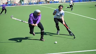 محافظ الشرقية يهنئ فريق "هوكي سيدات" ببطولة كأس مصر