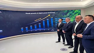 وزير الكهرباء يزور هواوي بالصين لبحث التعاون في الطاقة الرقمية
