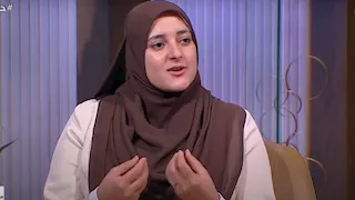 بصلي في البيت وانا متعطرة.. هل صلاتي صحيحة؟.. أمينة الفتوى تجيب