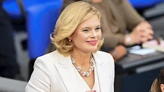 رئيسة البرلمان الألماني تدعو لانتخاب امرأة خلفًا لرئيس الدولة