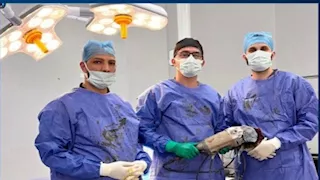 فريق طبي بمستشفى الهرم ينقذ حياة عامل اخترق جسده جسم معدني