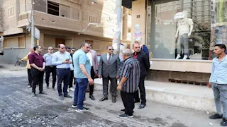 محافظ الشرقية يتفقد أعمال رصف إمتداد شارع أحمد شوقي بالزقازيق - صور
