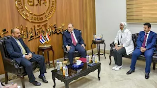 رئيس هيئة الدواء يستقبل سفير كوبا لبحث التعاون الثنائي في تصنيع الدواء