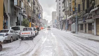 جدل بشأن الثلوج التي سقطت على الإسكندرية.. والأرصاد ترد