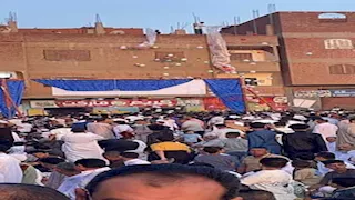"بلالين الفرحة" تزين أجواء صلاة عيد الأضحى بالباجور (صور)
