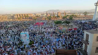 الآلاف يؤدون صلاة عيد الأضحى بساحة أبو الحجاج في الأقصر (صور)