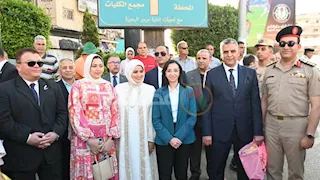 وزعت الهدايا على الأطفال.. جاكلين عازر تشارك أهالي البحيرة فرحتهم بالعيد - صور