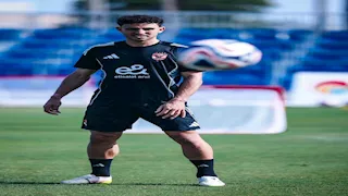 "بعد اقترابه من بيراميدز".. أبرز أرقام وبطولات حمدي فتحي لاعب الوكرة القطري