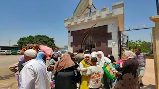 حدائق القناطر الخيرية تستقبل الزوار في ثاني أيام العيد (صور)