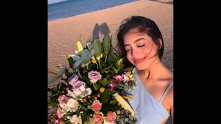 "قميص أبيض وجيب".. ياسمين العبد بإطلالة ساحرة في ثالث أيام الجونة 