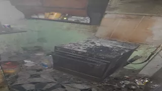 شاب مدمن يشعل النيران في منزل أسرته ببني سويف 