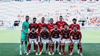 تغييران وحيرة بنشرقي.. التشكيل المتوقع للأهلي أمام بورتو البرتغالي