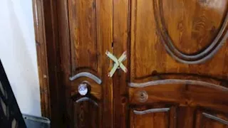 النيابة تُفرج عن طبيب قنا بعد الصلح مع أسرة المسنة المتوفية بالإهمال