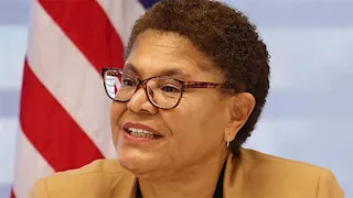 عمدة لوس أنجلوس تنتقد قرار ترامب وتؤكد: سنعتقل المتورطين في التخريب 