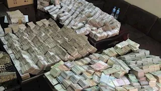 الداخلية تضبط 7 ملايين جنيه بحوزة تجار عملة