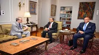 عبد العاطي يستقبل مدير عام السياسات باللجنة اليهودية الأمريكية