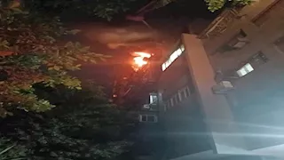 تفاصيل مصرع سيدة وإصابة 6 في حريق شقتين بشارع مراد