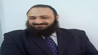 صراع يكشفه الموت.. القصة الكاملة لمنشور صيدلي يهاجم أستاذه الراحل في جامعة طنطا