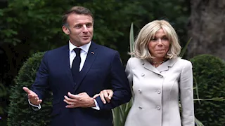 قالت إن "زوجته وُلدت رجلا وستموت رجلا".. ماكرون يقاضي ناشطة أمريكية