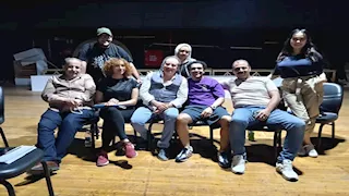 بالصور.. ميدو عادل وأبطال "حب من طرف حامد" يواصلون بروفات المسرحية