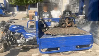   تسللوا ليلًا وسرقوا المصنع.. كاميرات المراقبة تفضح 3 لصوص في السويس