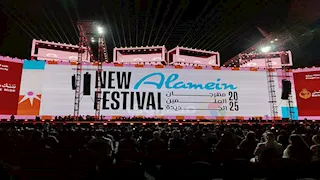 توافد الجمهور على حفل أنغام في افتتاح مهرجان العلمين الجديدة 