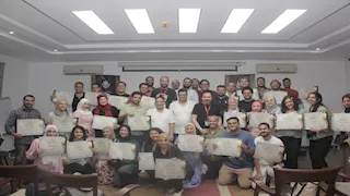 أيمن سلامة يختتم ورشة "الكتابة المسرحية" بالمهرجان القومي للمسرح المصري 