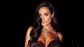 "جريئة".. نادين نسيب نجيم تتألق بأحدث ظهور والجمهور يغازلها (صور)