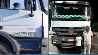 مشهد صادم | طفل يقود سيارة نقل ثقيل على طريق كفر الشيخ.. والداخلية تتحرك فورًا