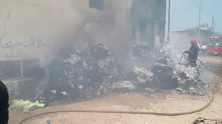 السيطرة على حريق داخل مصنع قطن بقرية الراهبين بالغربية