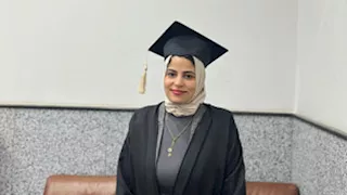 "إعلام القاهرة" تمنح زميلة صحفية درجة الماجستير في الإعلام الرقمي