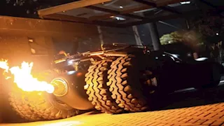 صُنعت في 3 سنوات.. نيمار يقتني سيارة "باتمان" بسعر 1.5 مليون دولار