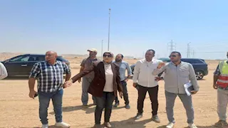 وزير الإسكان يتابع مشروعات البنية الأساسية في السويس الجديدة