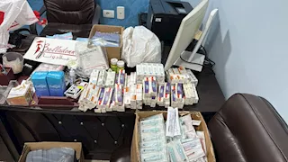 بعد إغلاق 5 فروع.. تحذير مهم من الصحة بشأن عيادات التجميل والليزر