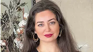 "الأسود يليق بك".. هبة مجدي تخطف الأنظار بإطلالة أنيقة في أحدث جلسة تصوير