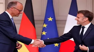 المستشار الألماني يستضيف ماكرون في برلين