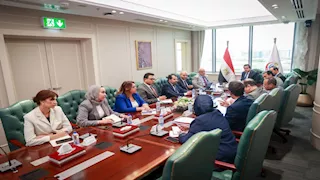 وزير الصحة يعقد اجتماعًا مع ممثل "الصحة العالمية" لتعزيز التعاون المشترك