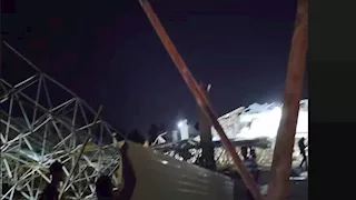 إصابة عاملين في سقوط تندات حديدية بموقف نجع حمادي الجديد (صور)