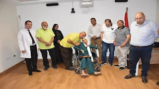 رغم السرطان.. "تغريد" تحصد 91٪ في الثانوية العامة ومستشفى الأورام بالأقصر يكرمها