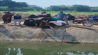 بالصور.. إصابة شخصين في تصادم 3 مركبات على طريق حيوي بالمنوفية