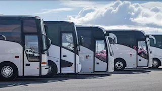 السياحة تعلن آليات جديدة لتجديد أسطول النقل السياحي 2025