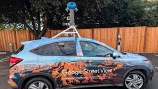 جوجل تعوّض رجلًا التقط عاريًا على "ستريت فيو"