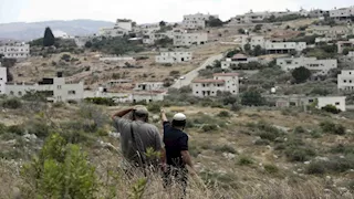 هآرتس: ميليشيات المستوطنين تقطع المياه عن 32 قرية فلسطينية