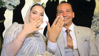  "أونا" تهنّئ الزميلين محمود الهواري وآية محمد بخطوبتهما