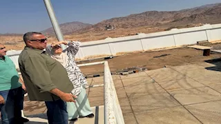 محافظ جنوب سيناء يتابع تطوير محطة معالجة دهب والغابة الشجرية (صور)