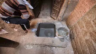 محافظ أسيوط يوجه بسرعة إدخال الصرف الصحي لمنطقة القاوية بالوليدية –صور